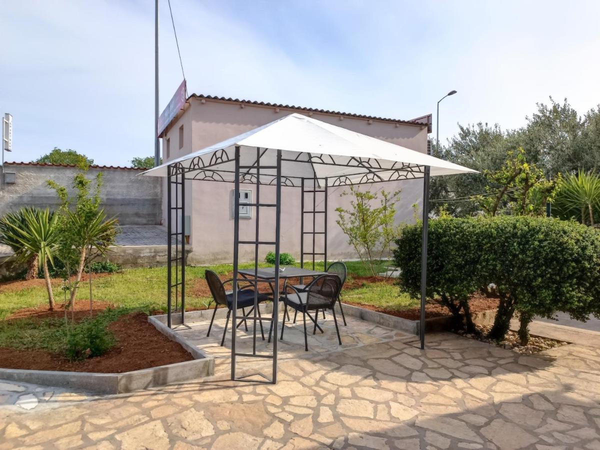 Apartamento Pool House Luka Zadar Exterior foto